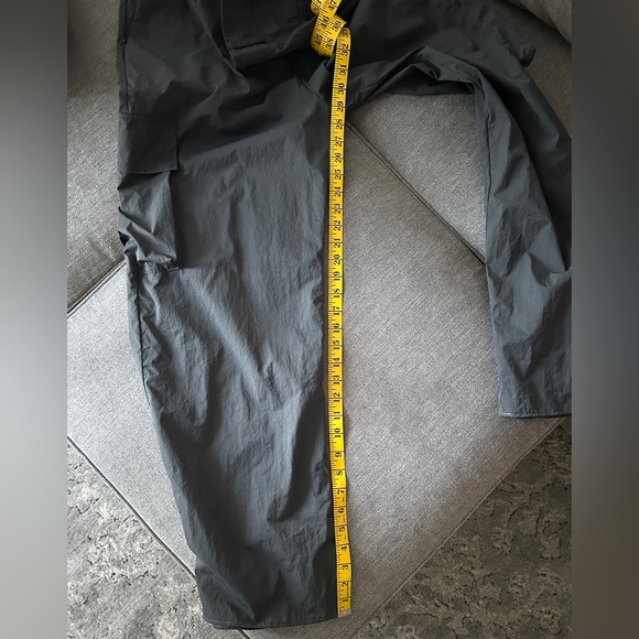 HIGH RISE CARGO PANTS - Picture 9 of 11